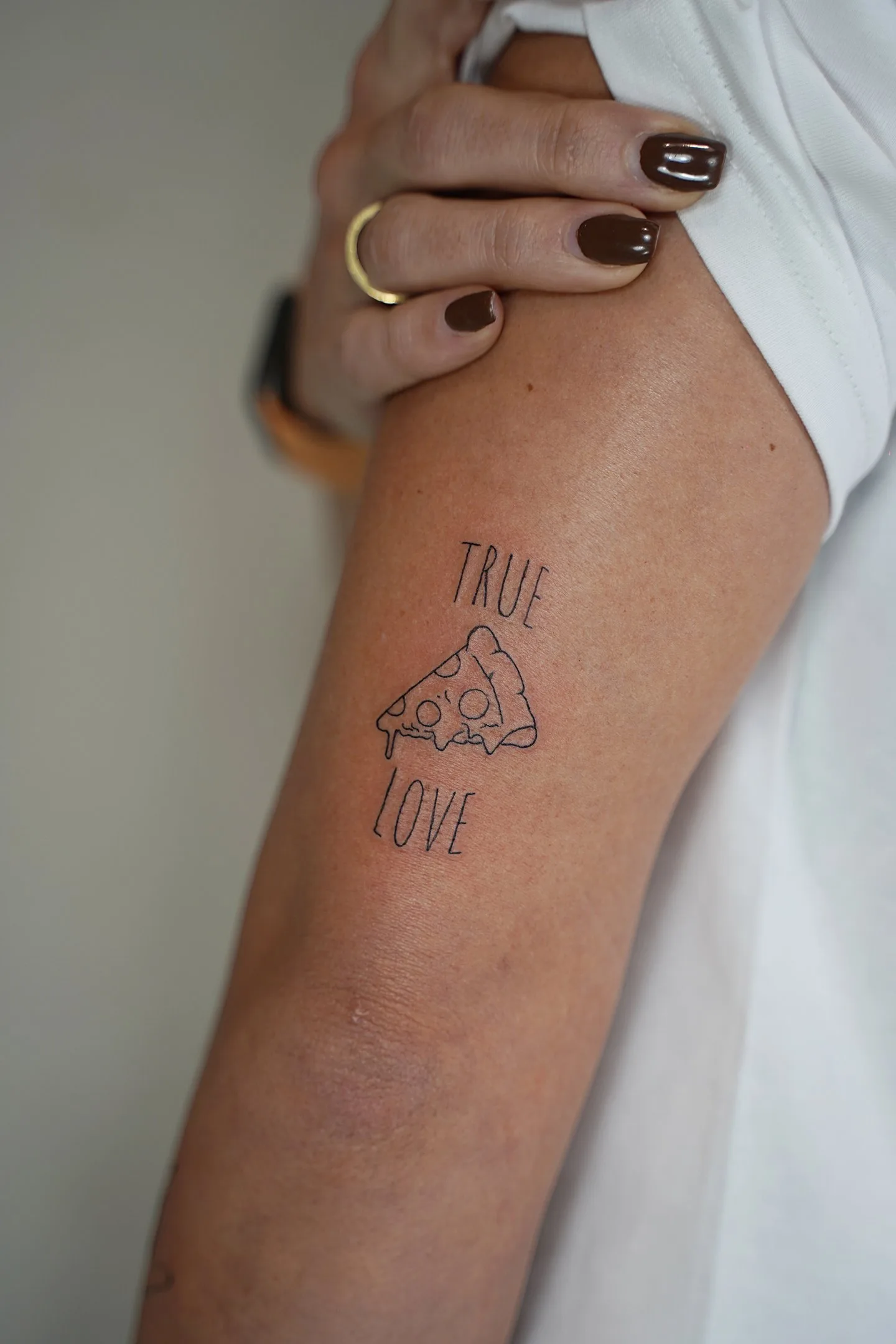 80) “TRUE LOVE” con pizza