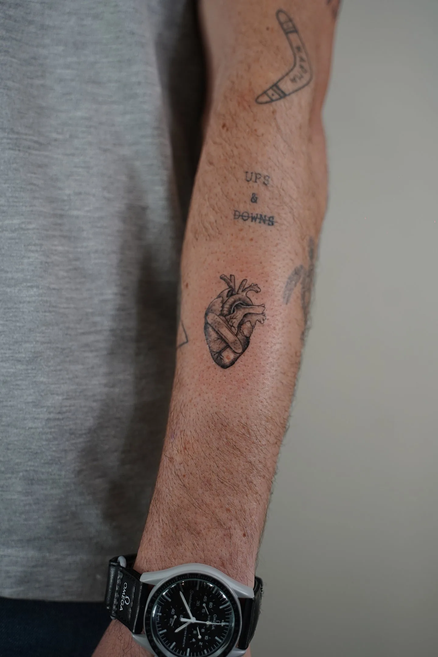 13) Corazón micro realista con sombras