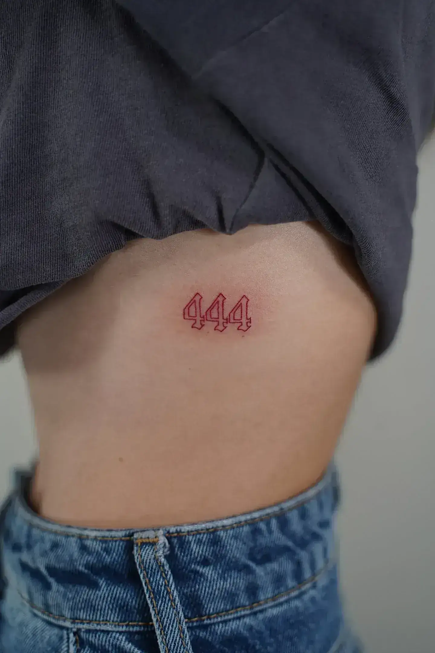 15) 444 en línea roja