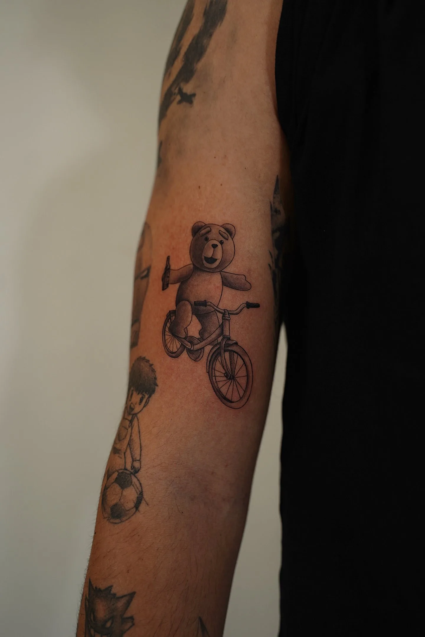 18) Oso estilo TED en bicicleta