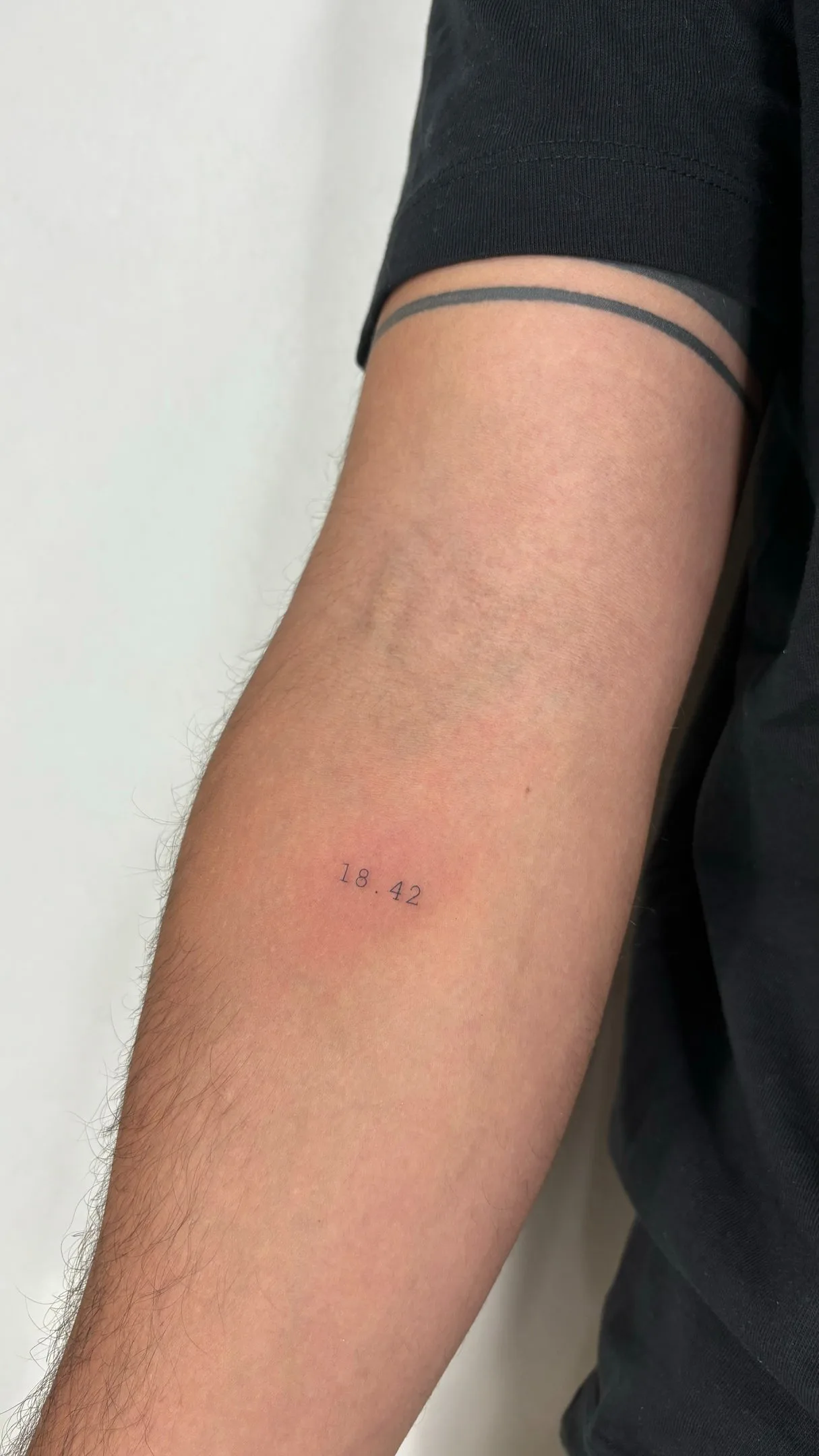 70) "18.42" en tipografía de máquina de escribir