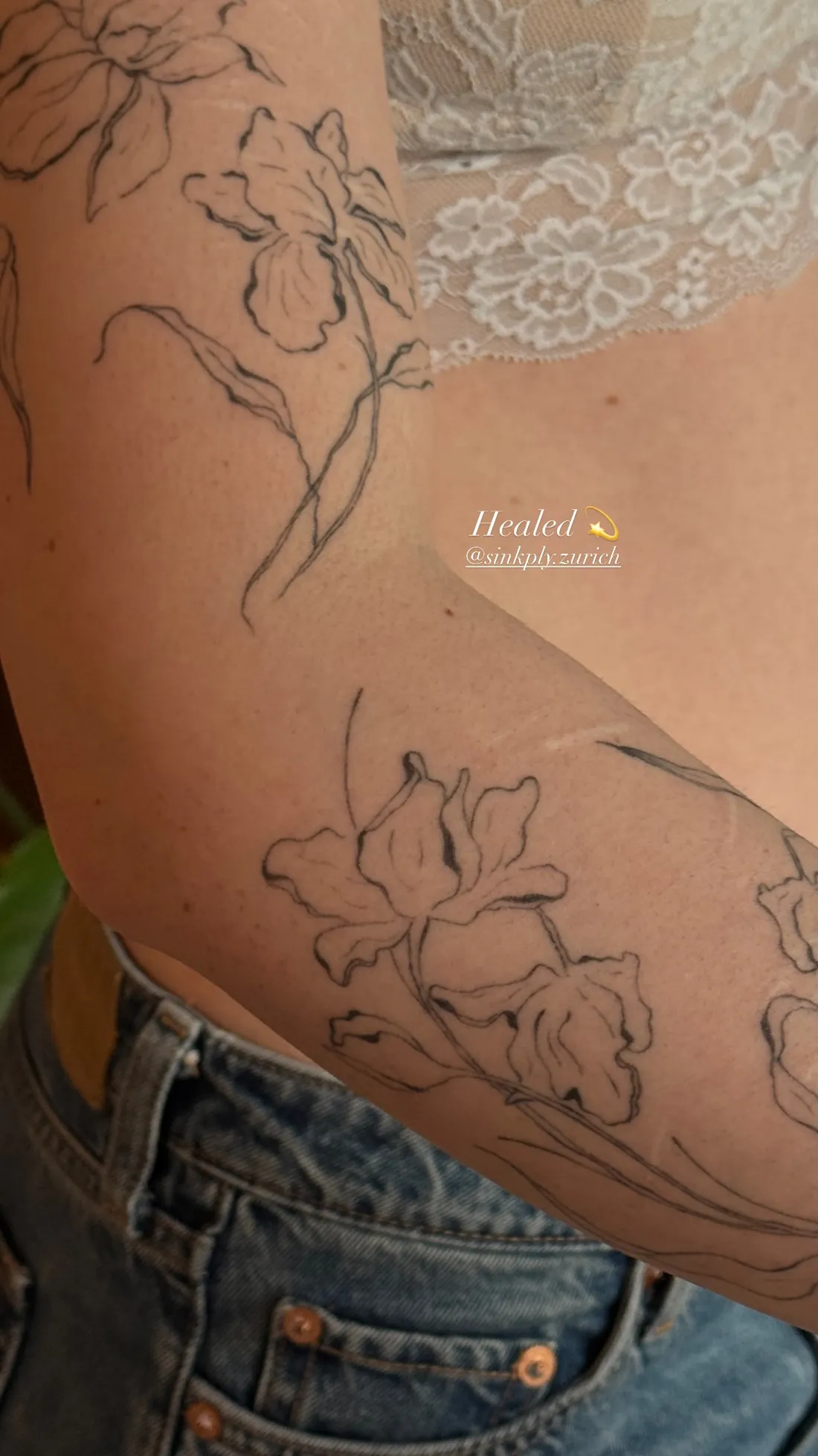 Tatuaje fine line curado — Sinkply Madrid
