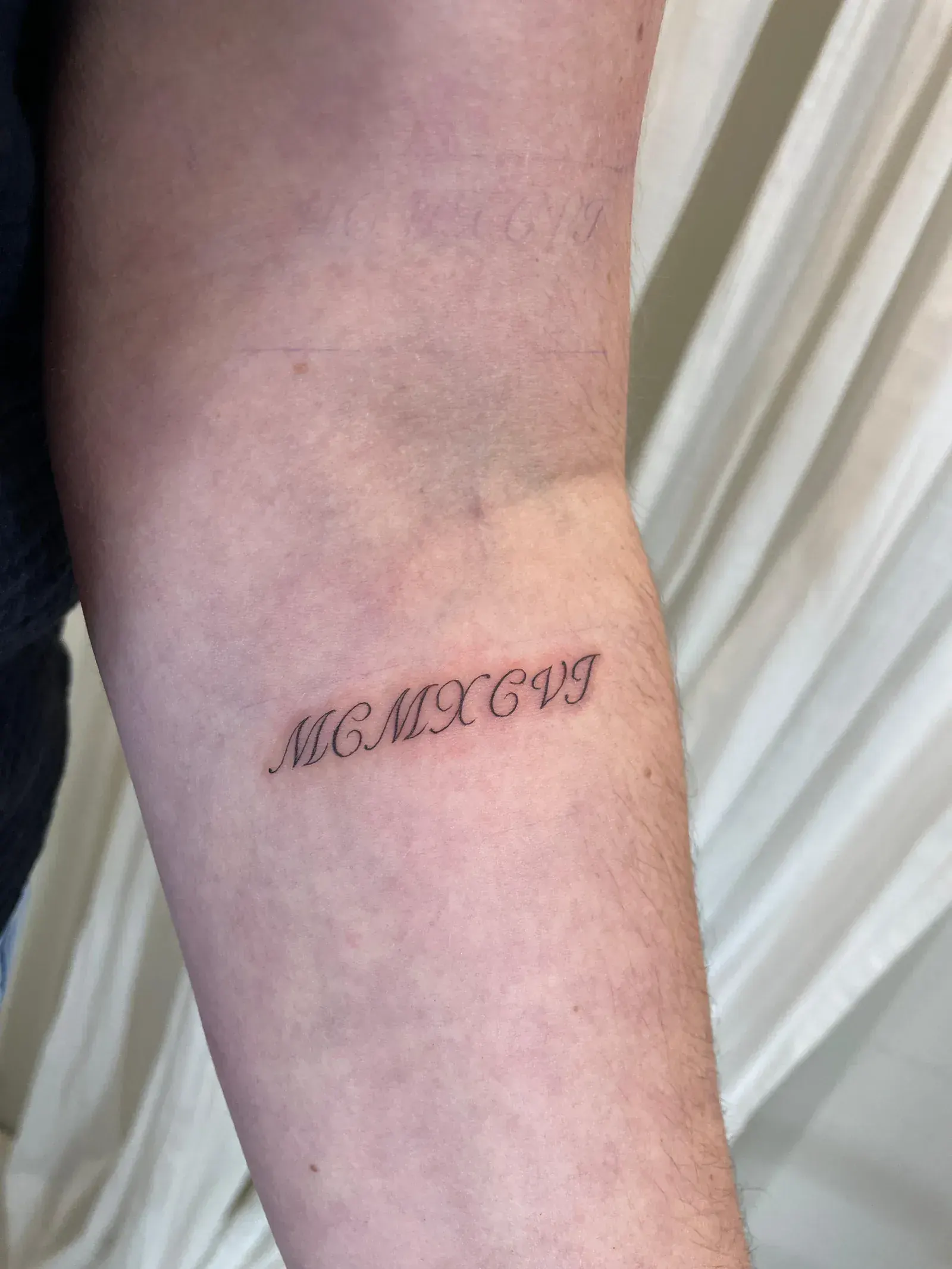 Fine line lettering tattoo Madrid · Sinkply · inspiration 1
