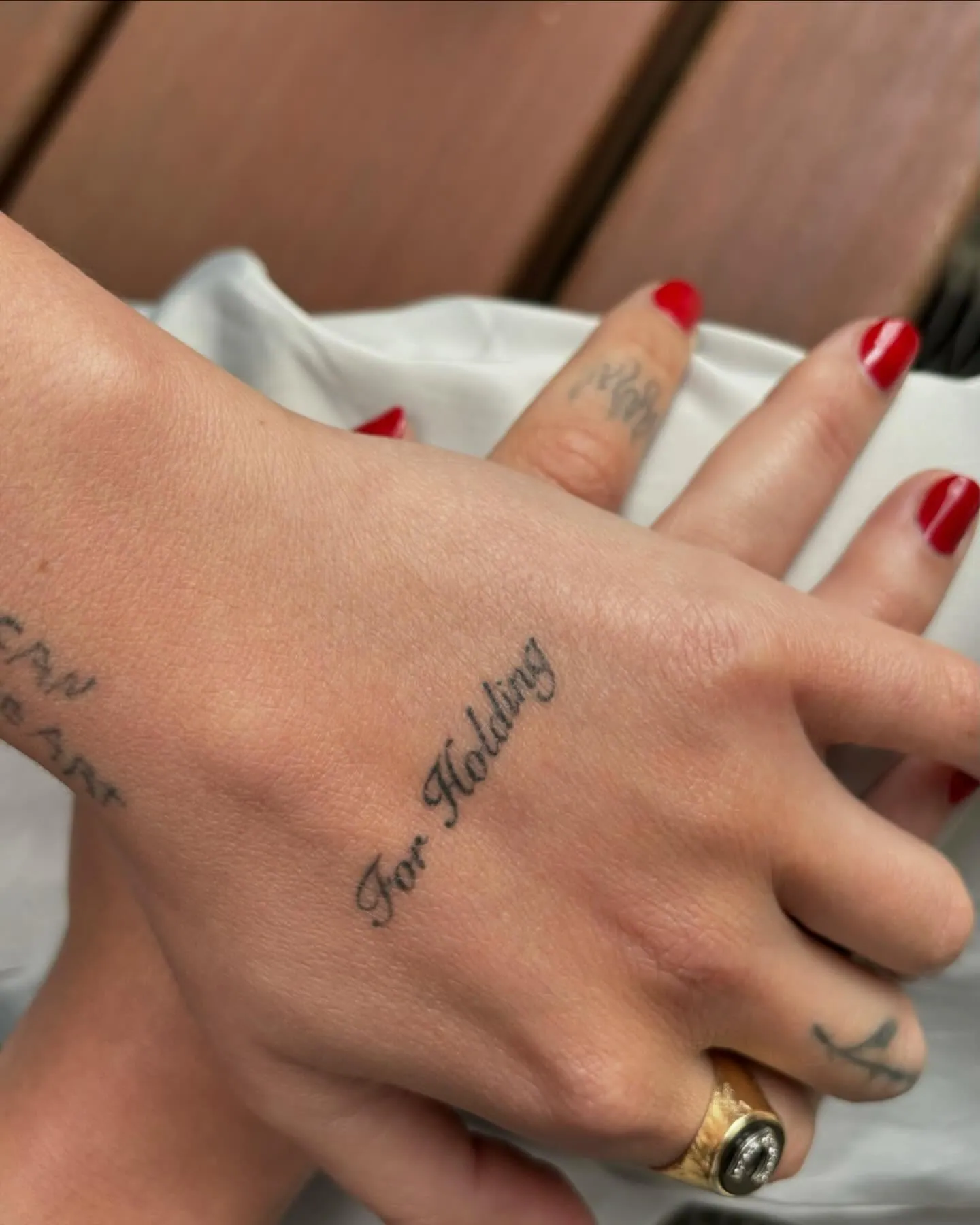 Fine line lettering tattoo Madrid · Sinkply · inspiration 11