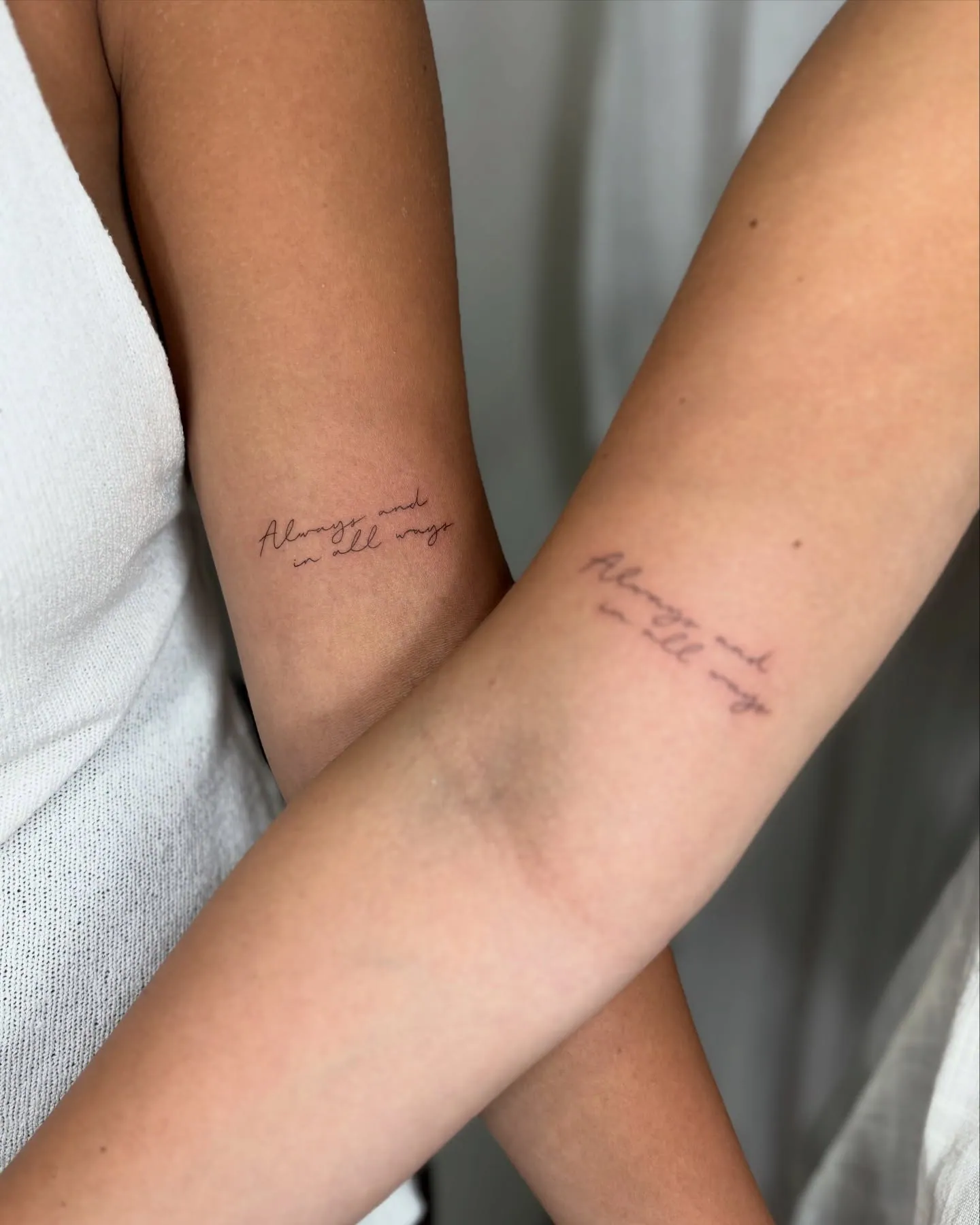 Fine line lettering tattoo Madrid · Sinkply · inspiration 24